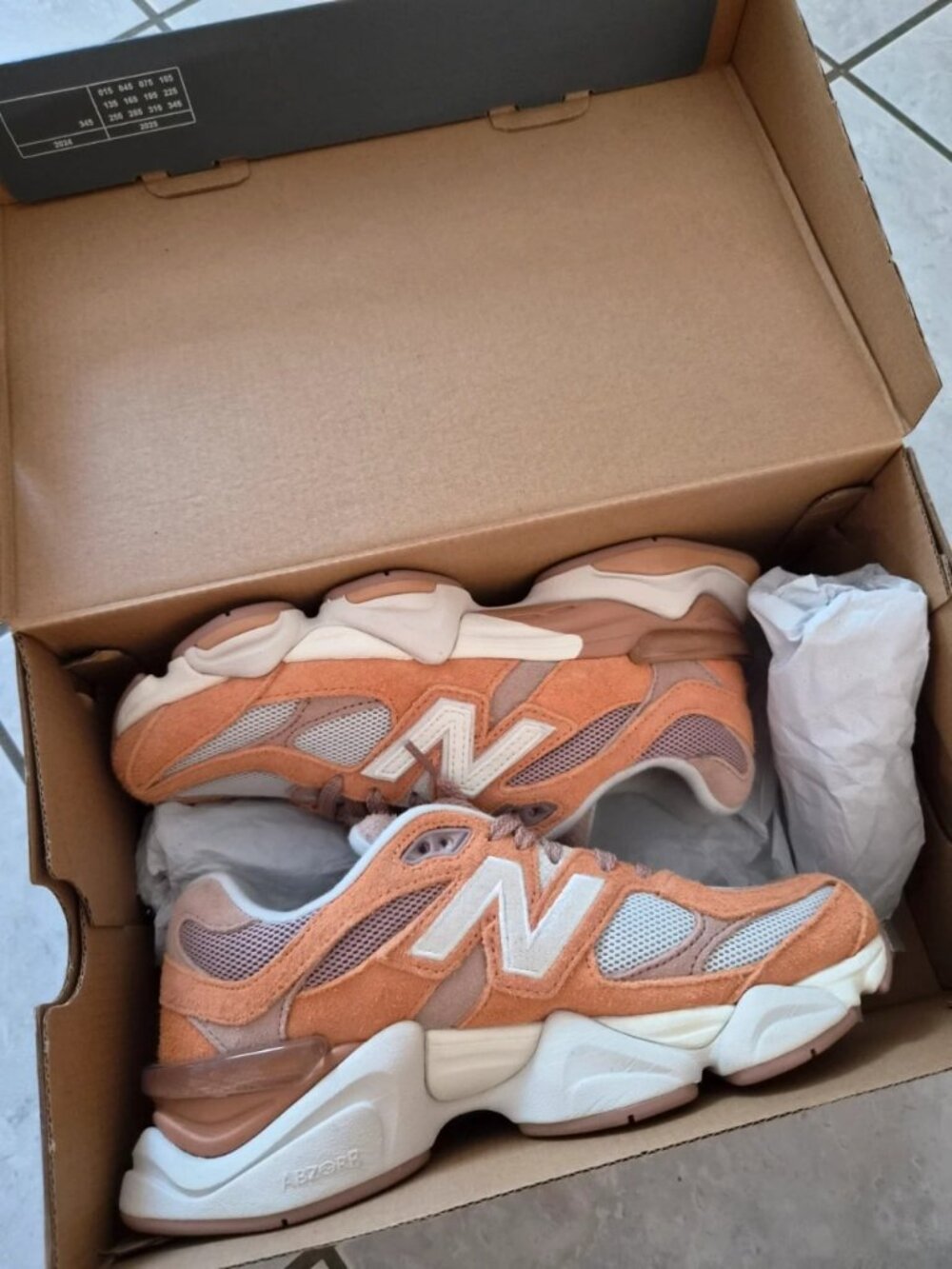 New Balance 9060 Sea Salt/Quartz Grey Sneakers Women's US 7